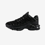 D.C Ravenous Sneakers