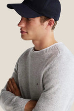 Maglione Girocollo In Lana Con Logo Bandierina Ricamato